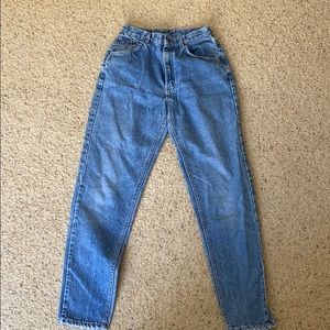 Lee high wasted medium wash jeans